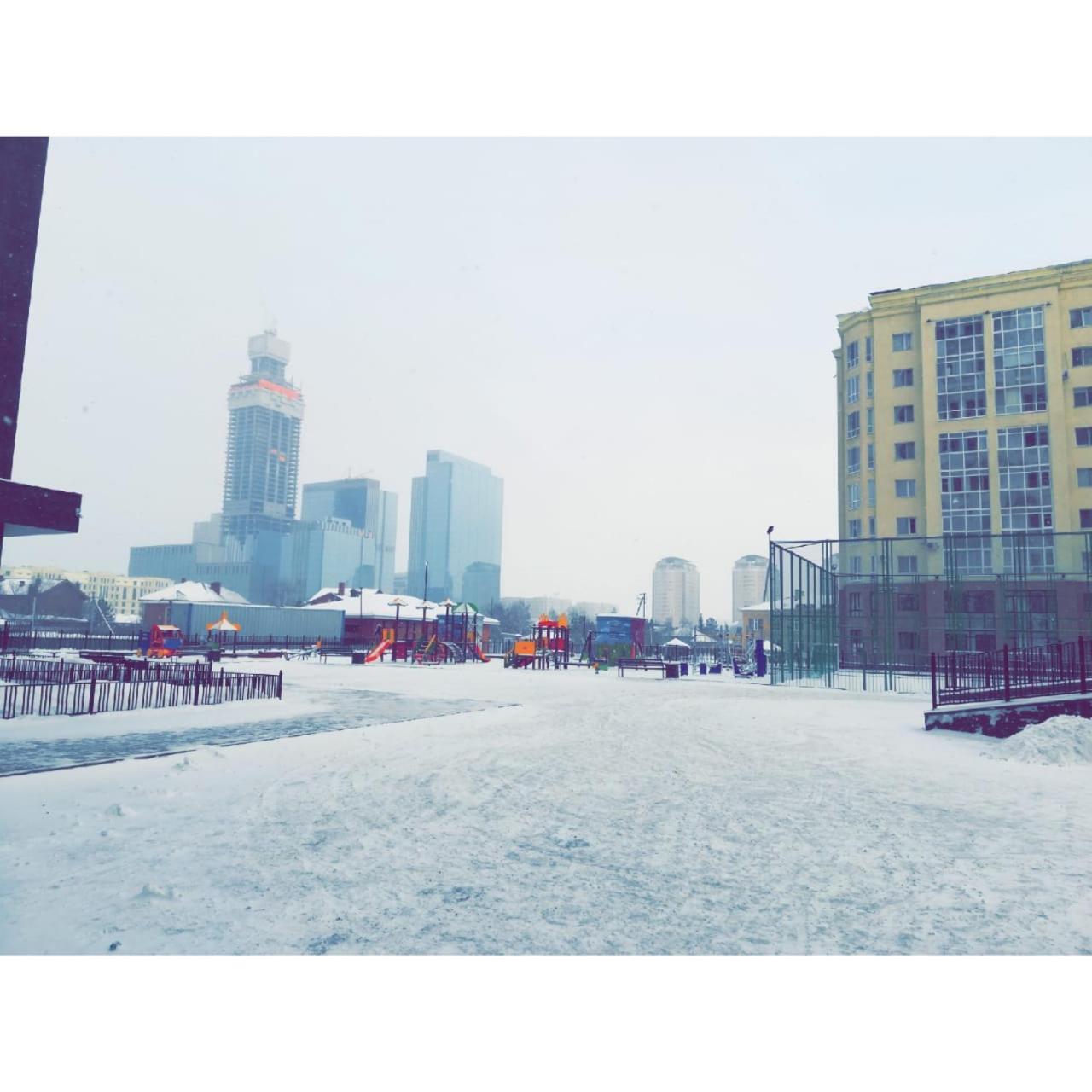 אסטנה Best Apartment On Sauran Towers מראה חיצוני תמונה